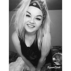 Meet your Posher, Brooke